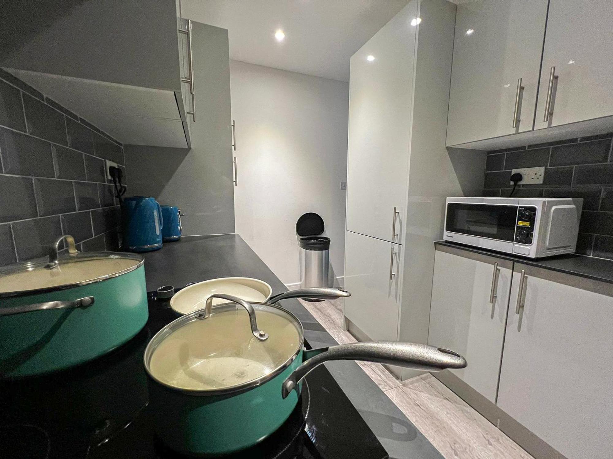 Apartment Sleek Flat Near Highbury & Islington Station *