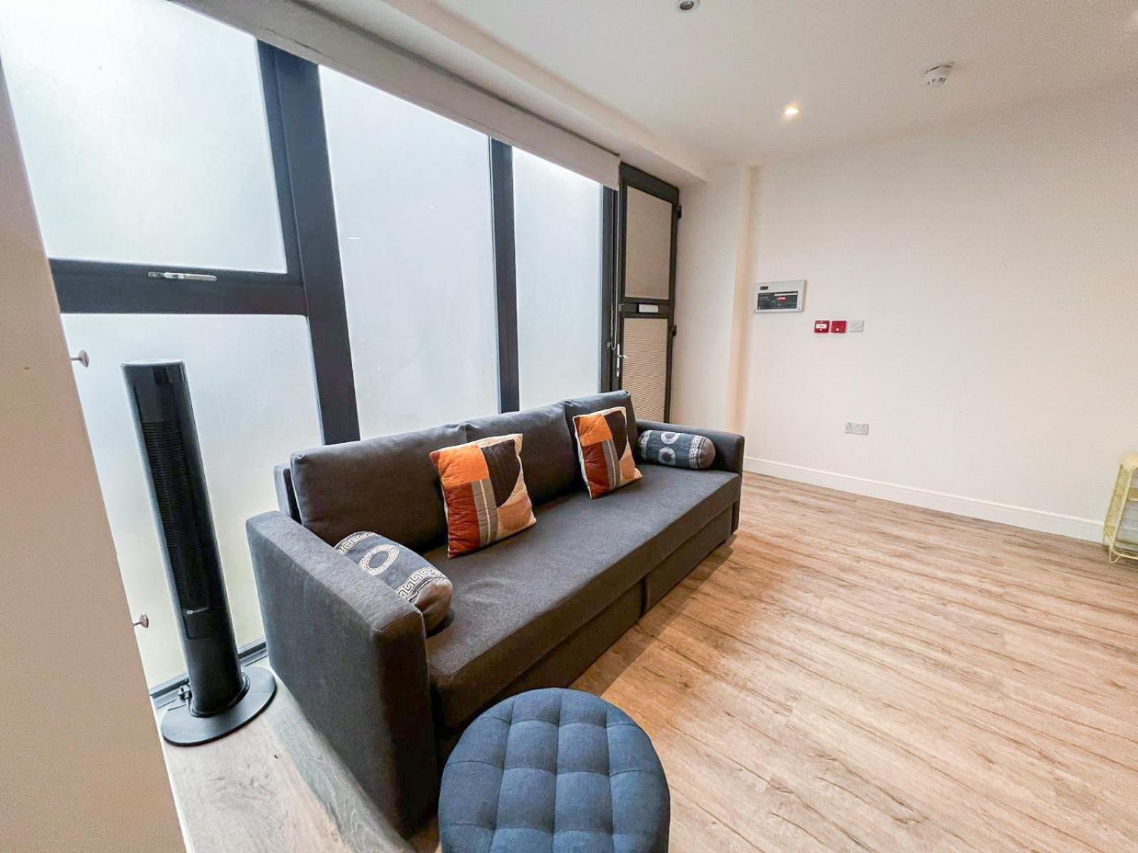 Sleek Flat Near Highbury & Islington Station Apartment