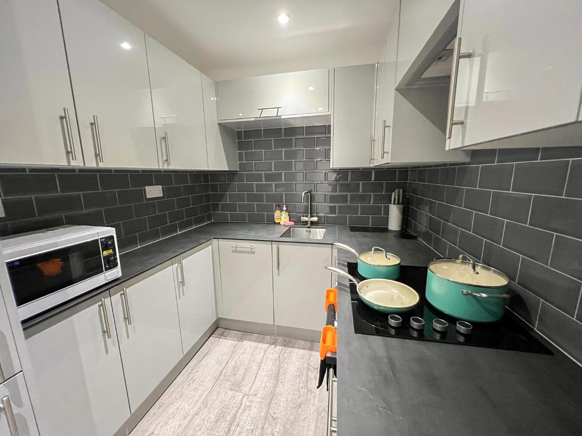 Apartment Sleek Flat Near Highbury & Islington Station